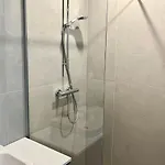 Apartment Brand New Centre Apartment, Free Parking Spot