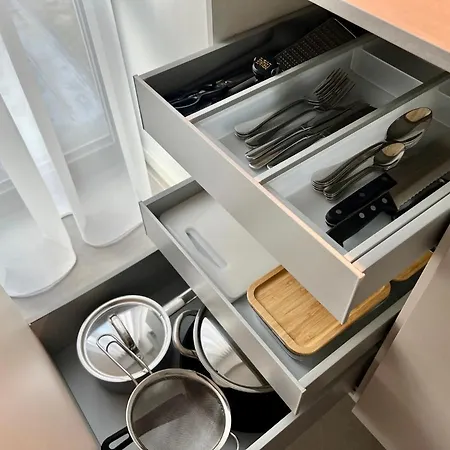 Brand New Centre Apartment, Free Parking Spot 아파트