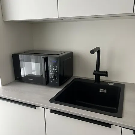 Brand New Centre Apartment, Free Parking Spot 아파트