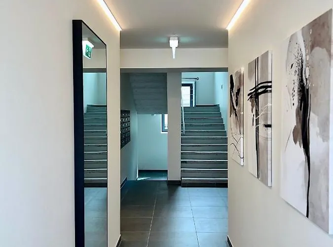 Brand New Centre Apartment, Free Parking Spot Apartment